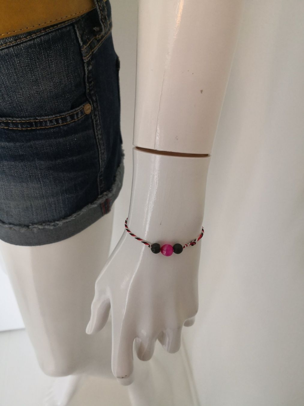 Armbänder & -reifen: 🤩2 STK: DREIFARBIGE GLÜCKS-ARMBÄNDER JAVA-STEIN & PERLEN – Gebraucht aus Olten von Naja-Twins-Twins 4