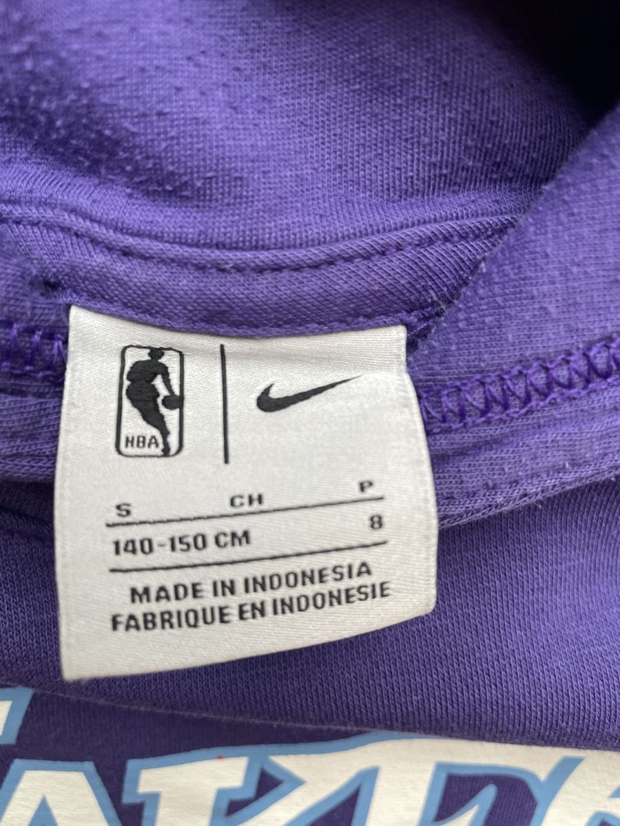 Nike Pullover & Sweatshirts: Nike Lakers Hoodie, Lila – Gebraucht aus Wettswil von Chlaettermus 3