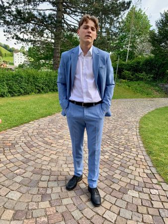 Anzug Herren Grösse 48, nur einmal getragen