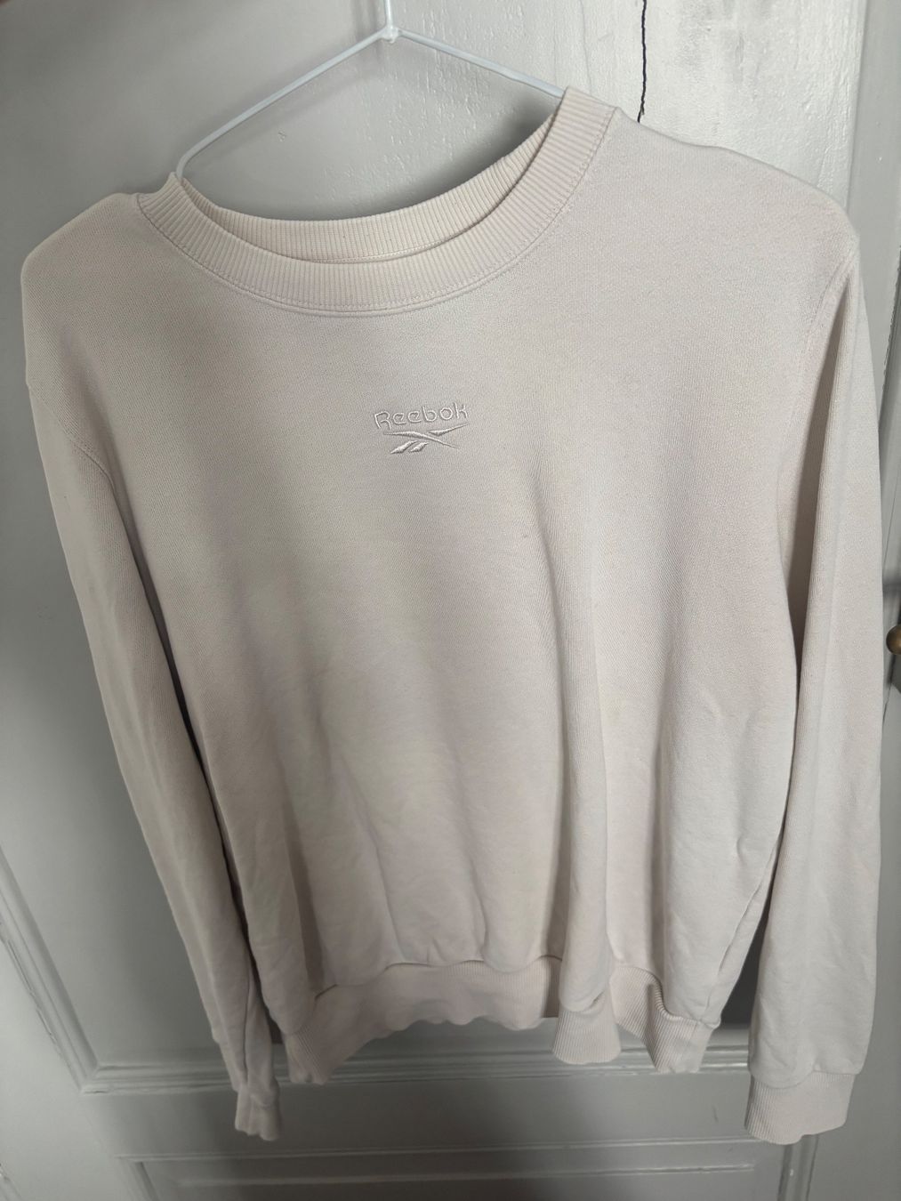 Reebok Maglioni & Felpe: Reebok Vintage Pullover Beige Damen Grösse S – Usato da Altstätten SG venduto da jen_5sms 1