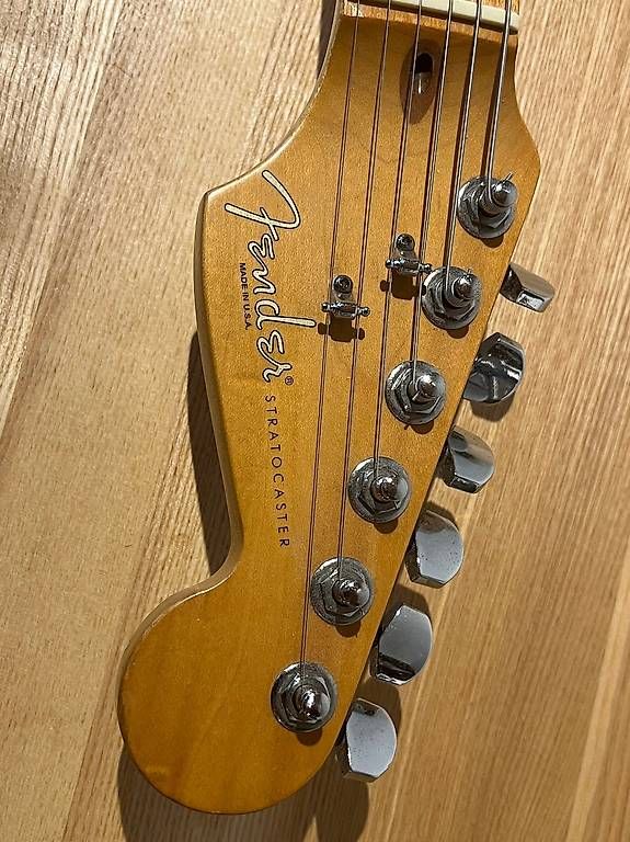 Strumenti musicali: Guitare électrique Fender Stratocaster 1997 – Usato da lausanne venduto da nymee123 5