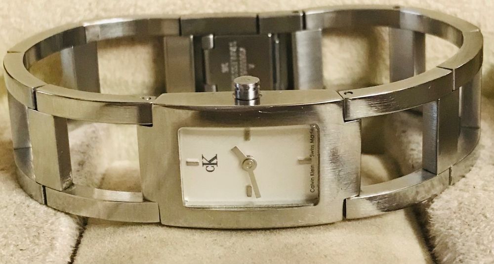CALVIN KLEIN Damenuhr Swiss-Made Quartz 19 mm (Gebraucht) in - Main Image