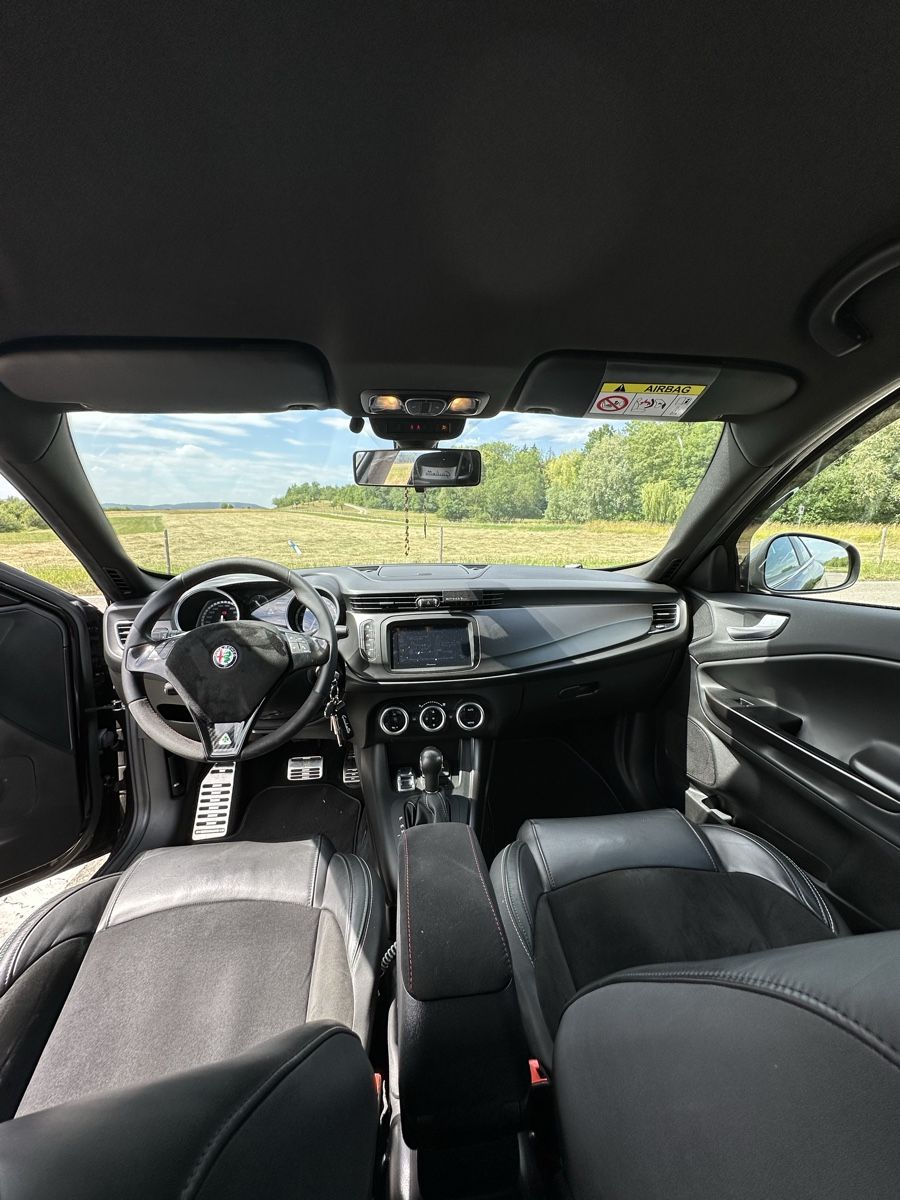 Alfa Romeo Automobili: Alfa Romeo Giulietta Quadrifoglio – Usato da Niederhasli venduto da Cristian-Peralba 5