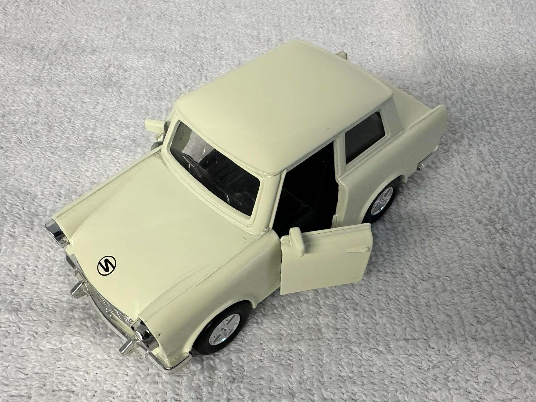 Sun Star Modellini d'auto: 1:38 Trabant 601 SS 4725 Sunstar – Usato da Ried-Brig venduto da V8_Andy 2