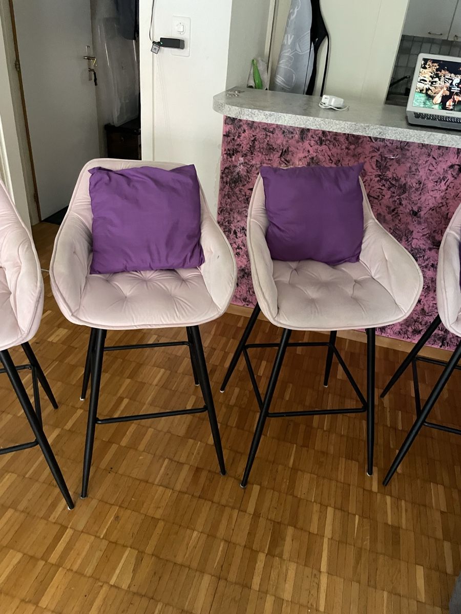 Tabourets: Zum verkaufen 4 Hocker  – D'occasion à St. Gallen par fro_ks8w 3