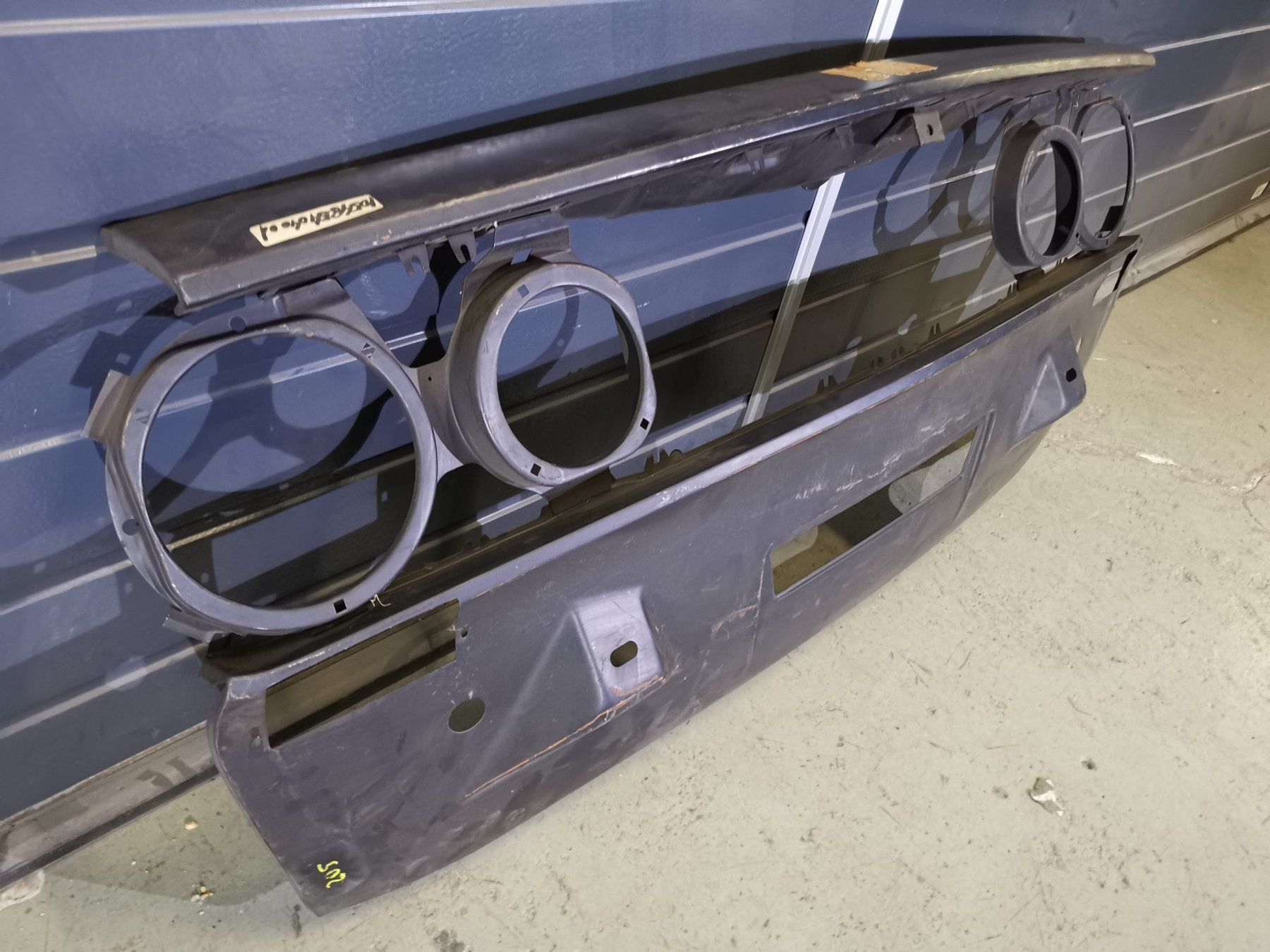 Alfa Romeo Tutti pezzi di ricambio auto: Alfa 1750 + 2000 Berlina Frontblech – Usato da Thalwil venduto da Joker690 1
