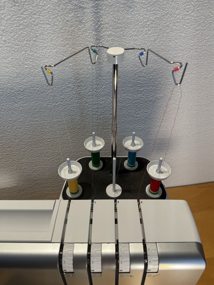Bernina Nähmaschinen: Surjeteuse Bernina L850 – Neu (gemäss Beschreibung) aus Le Mont-Pèlerin von tho_7tjm 6