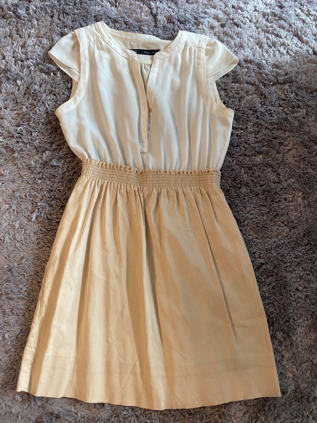 Zara Vestiti: Mini abito Zara – Usato da Zürich venduto da lcl_r88r