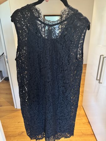 Kleid Mango Spitze schwarz Grösse M guter Zustand
