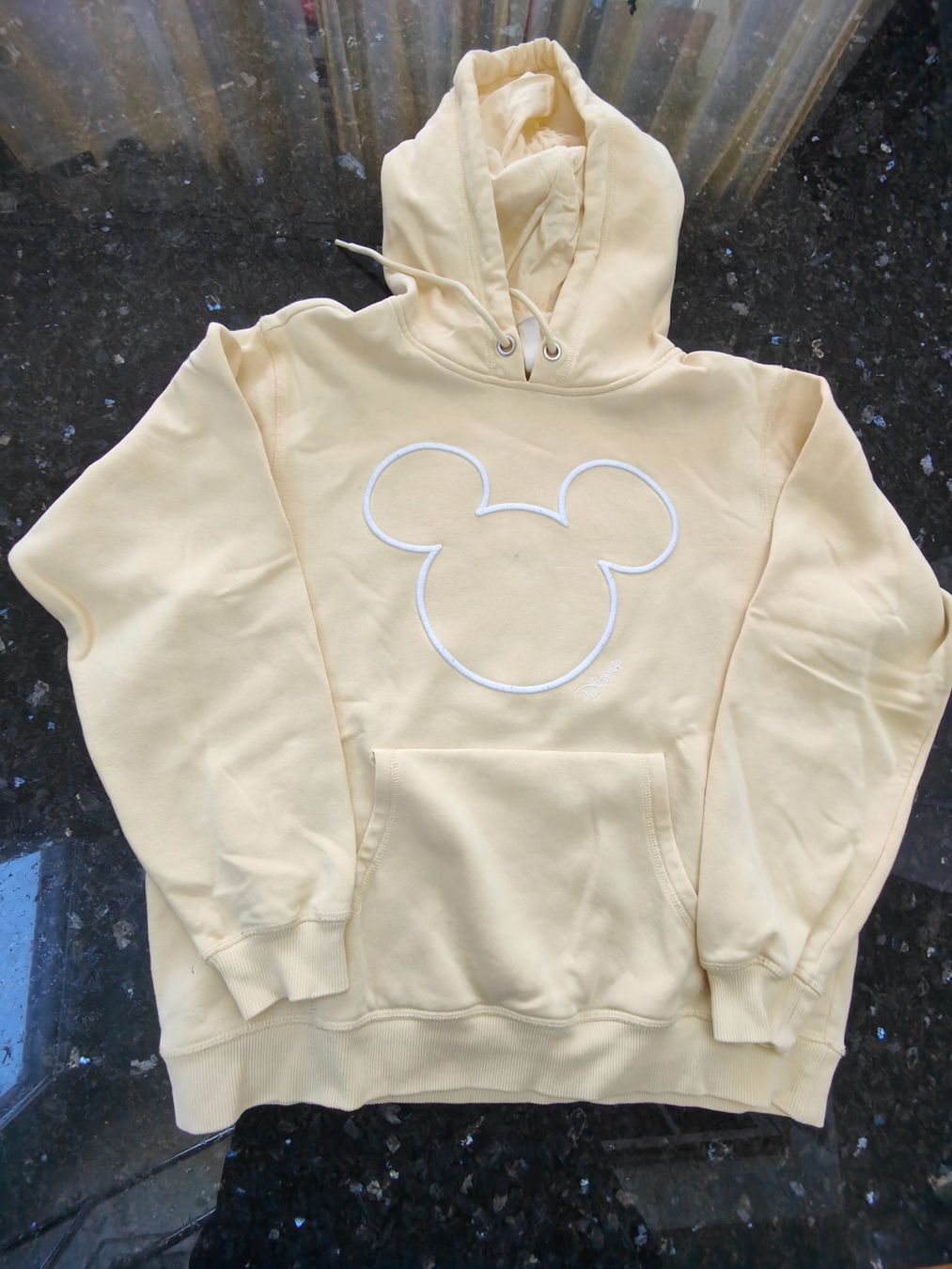 H&M Maglioni & Felpe: Hoody – Usato da Zürich venduto da Mumpfi9