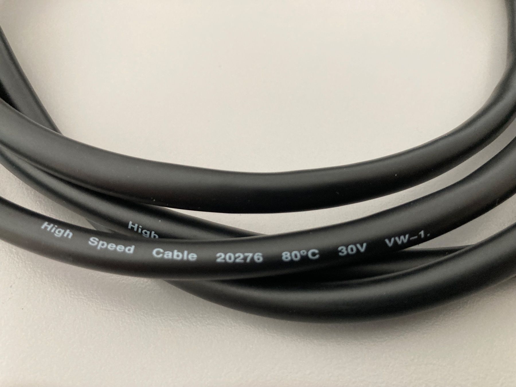 Cavi: HDMI - DisplayPort Kabel (2m) – Usato da Hochdorf venduto da Obladi 2
