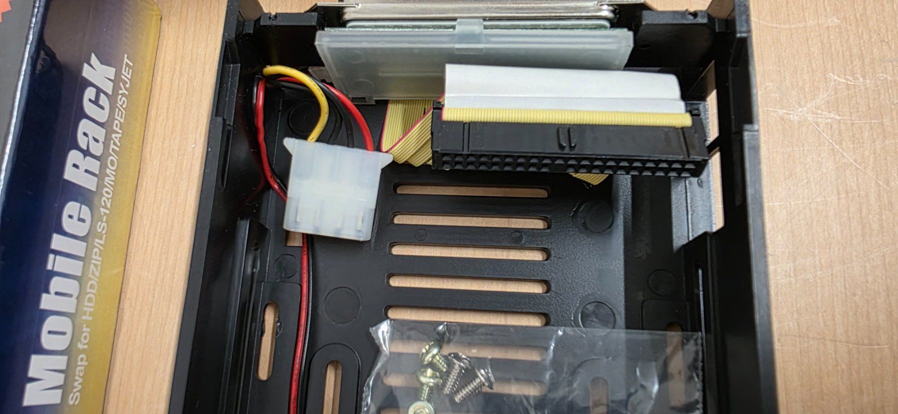 PC: Wechselrahmen mit Einschub für IDE HDD MOB-13/B – Usato da Elgg venduto da computerbrocki 1