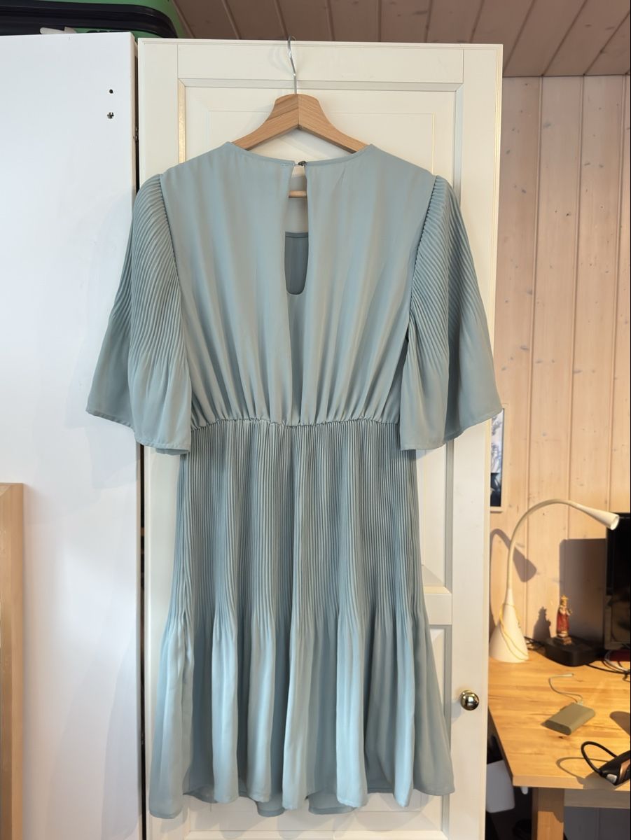 Vero Moda Vestiti: Vero Moda Kleid, Grösse M, hellblau, Sommer, neuwertig – Nuovo e nell'imballaggio originale da Muotathal venduto da mar_9j7g 2