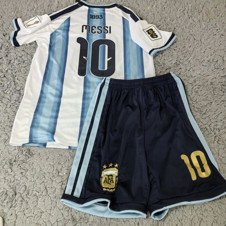 Argentinien Messi Trikot Set WM 26 Grösse 128