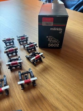Märklin Modellini di ferrovie: Butoir rail Märklin  – Usato da Orbe venduto da car_8grw