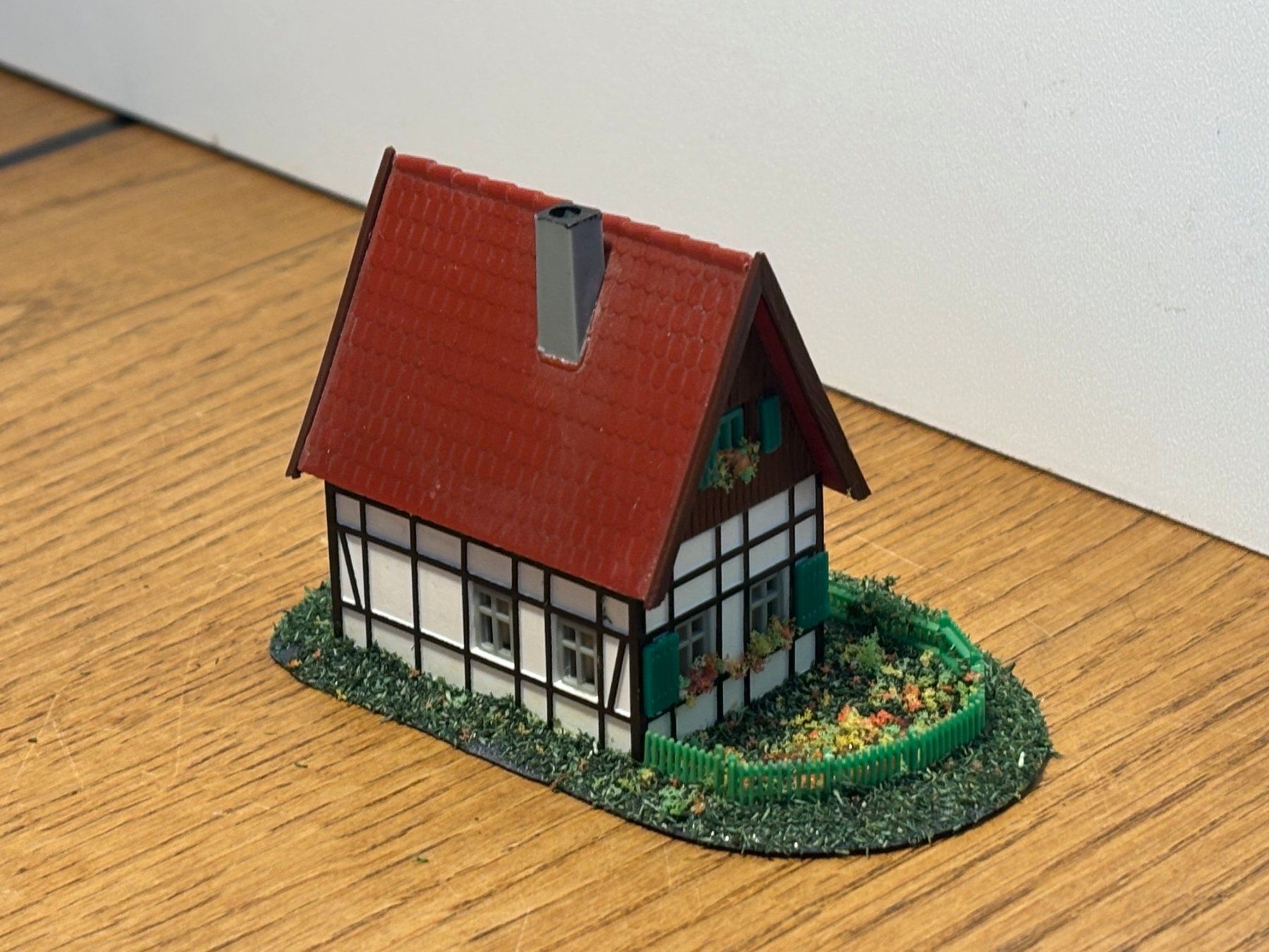 Modellini di ferrovie: L1944: Einfamilienhaus (Spur N) – Usato da Birsfelden venduto da Birs_25 1