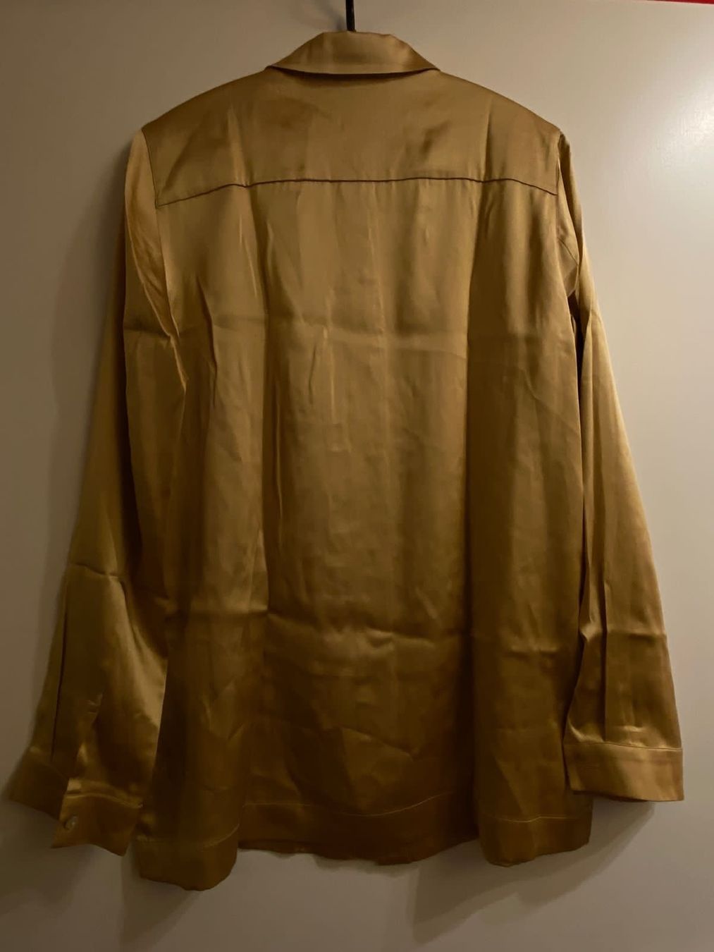 Max Mara Blusen: MAX MARA - Chemise en soie dorée - taille 36 – Neu (gemäss Beschreibung) aus Genève von Lucie.hwrth 2