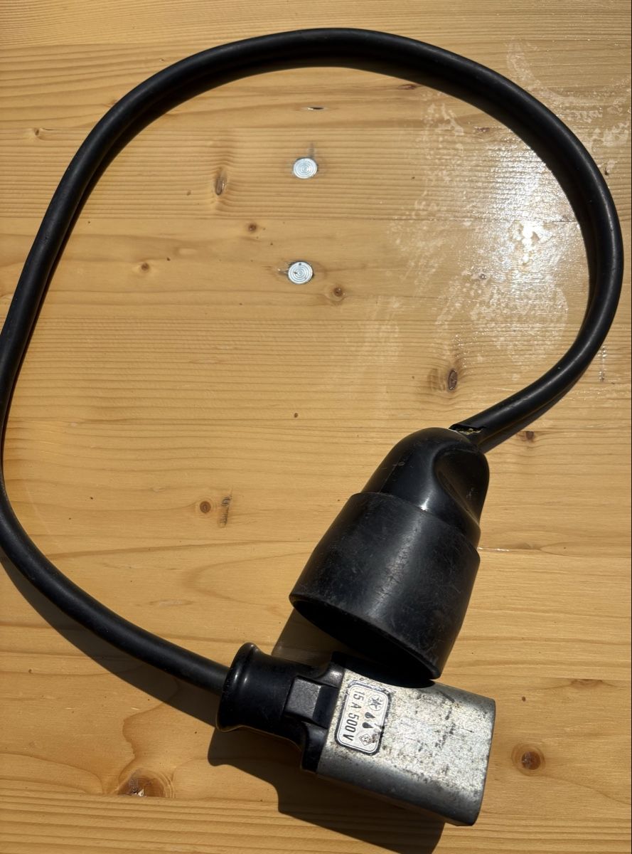 Stecker: Alter/antiker Industriestecker 15A 500V – Defekt aus Glattbrugg von Jaspis10 1