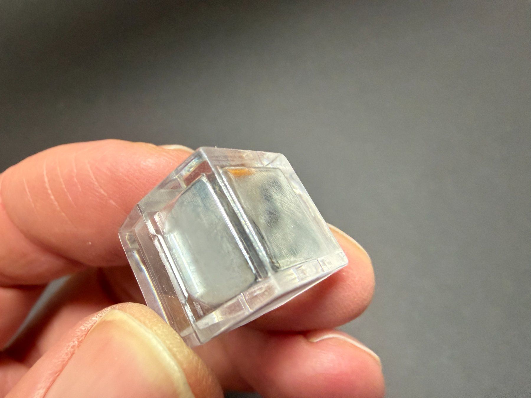 Metalli preziosi: Elementwürfel Gallium 1 ccm, ca. 6 g in Plexiglasdöschen – Nuovo (secondo la descrizione) da Lützelflüh-Goldb venduto da Elementis 5