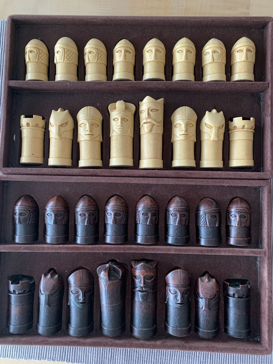 Giochi: Schachfiguren aus Polyresin – Usato da Brugg AG venduto da Simone92 1