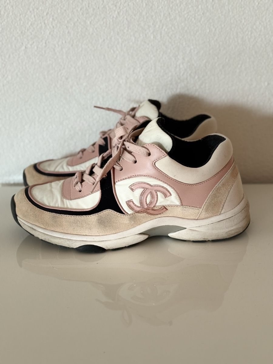 Chanel Scarpe da donna: Chanel Trainers, Gr.41 – Usato da Zug venduto da Ele_wid 1