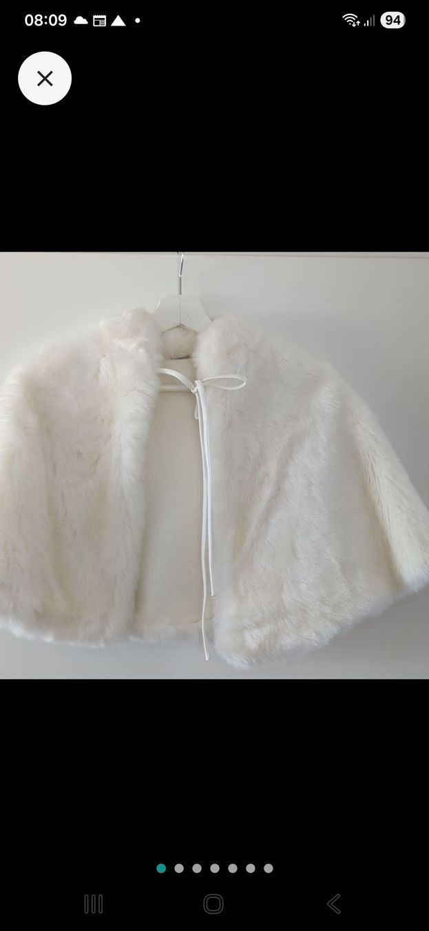 Altro in Moda donna: Wunderschönes, flauschiges Cape in Creme -Weiss – Usato da Windisch venduto da ver_nly5