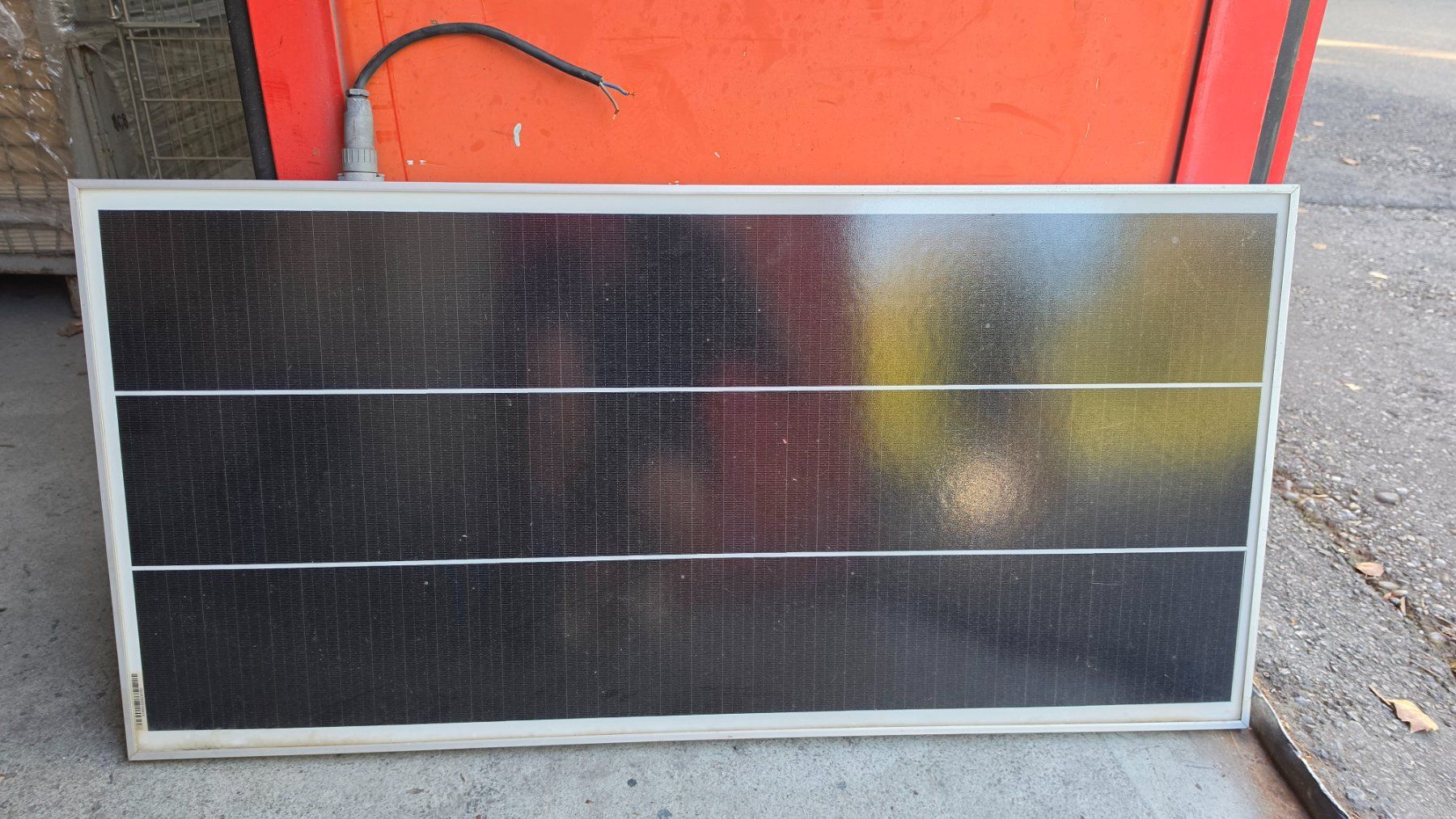 Dispositivi a energia solare: 2x 100watt solar Panel 12v – Usato da Brunnen venduto da Hirm1
