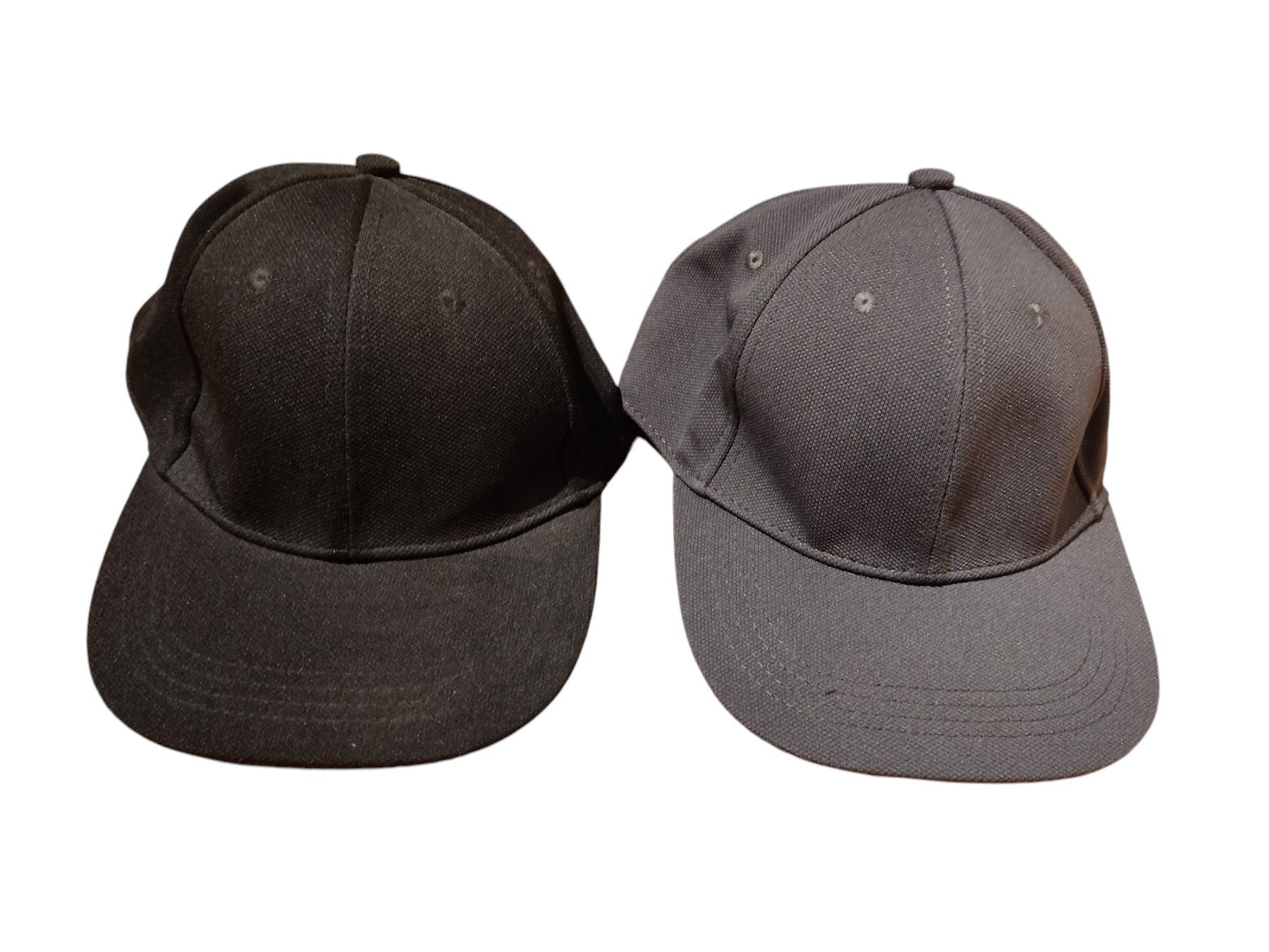 Altro in  Abbigliamento & Accessori: 2 Stück Fullcap Basecap Schwarz Grösse S/M 55-58cm NEU – Nuovo e nell'imballaggio originale da Rorschach venduto da Mr_fairprice
