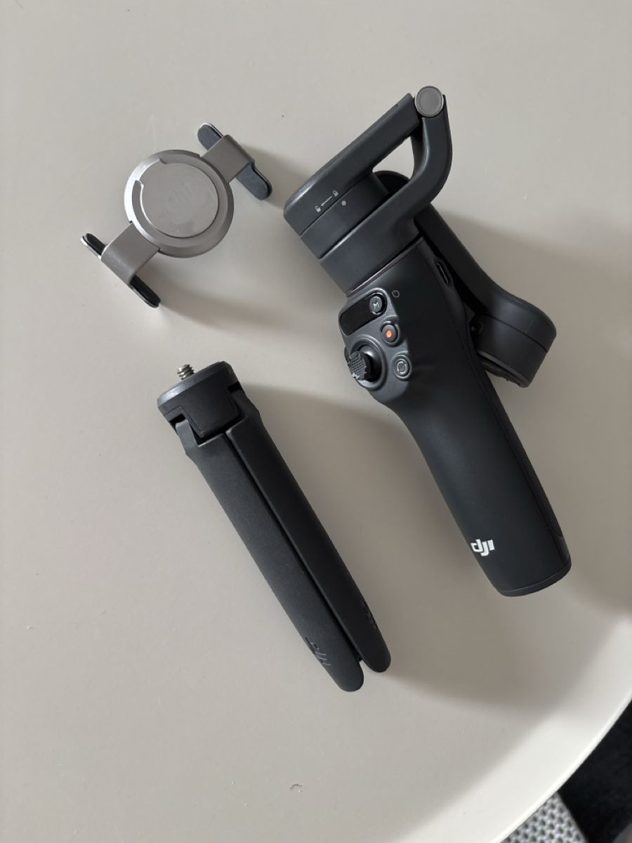 DJI Caméscopes: Stabilisateur DJI Osmo Mobile 6 – D'occasion à Lausanne par pabernard 3