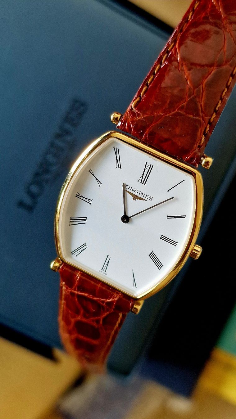 Longines Orologi: Longines la grande classique  – Usato da vevey venduto da Edwatch 8