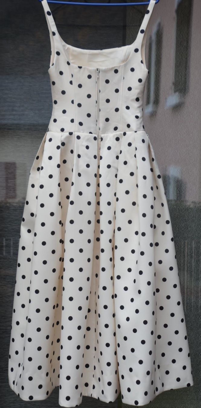Vestiti: Huong Kleid / robe – Usato da Collonges venduto da arashee 6