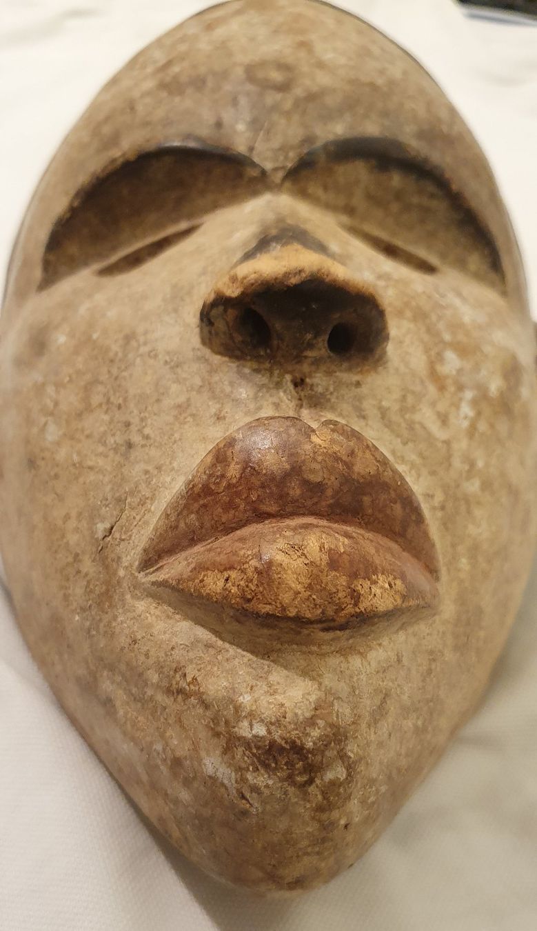 Altro in Antiquarato & Arte: Masque rituel de devin Vili Congo – Usato da Bellevue venduto da beautiful-objects 4