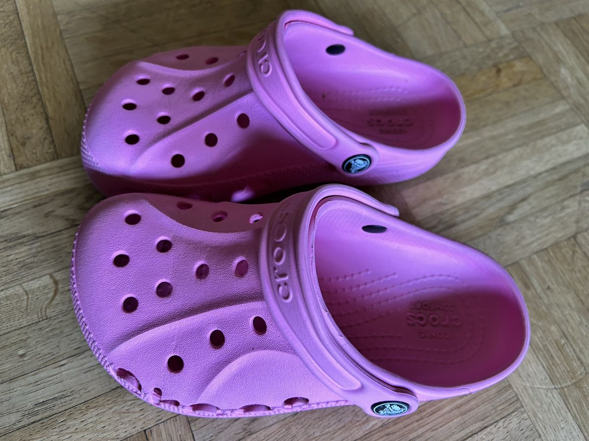 Crocs Scarpe per ragazze: Crocs rose / taille 32-33 – Usato da Meyrin venduto da Bronx86