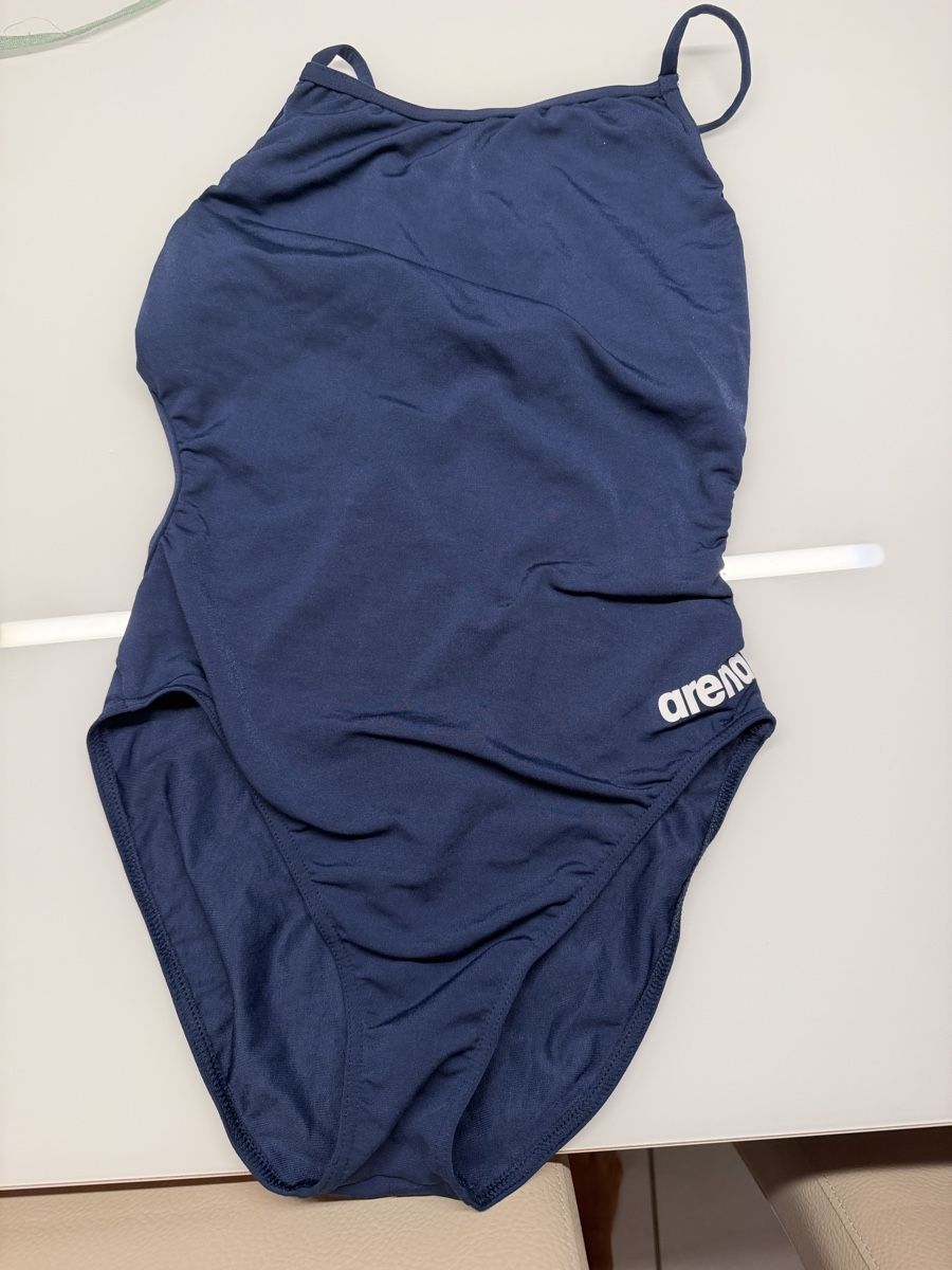 Arena Badekleider & Bikinis: Arena bathingsuit – Gebraucht aus Fahrweid von Stellar_times