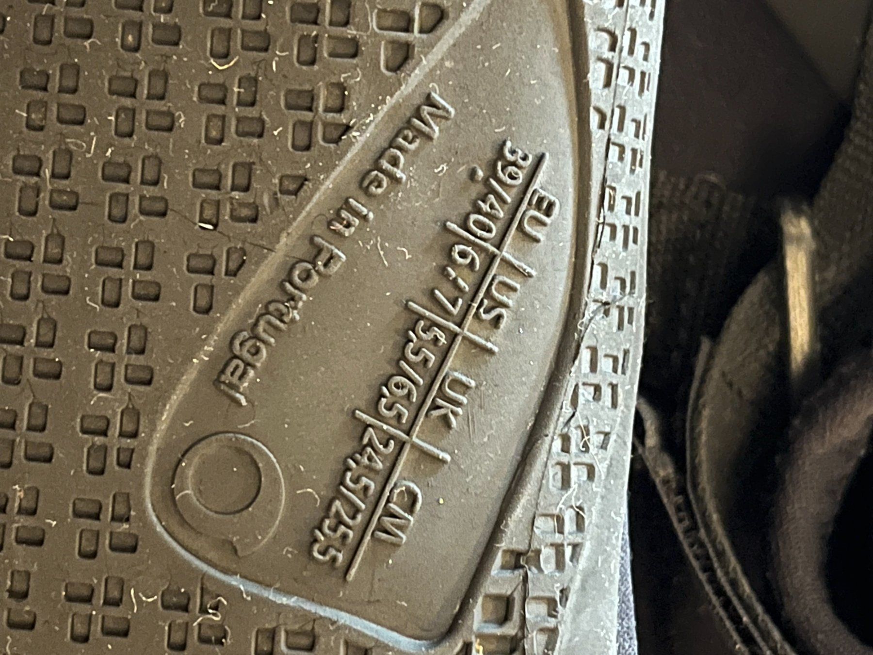 Decathlon Scarpe per ragazzi: Neoprenschuhe – Usato da Balgach venduto da Gemeh 2