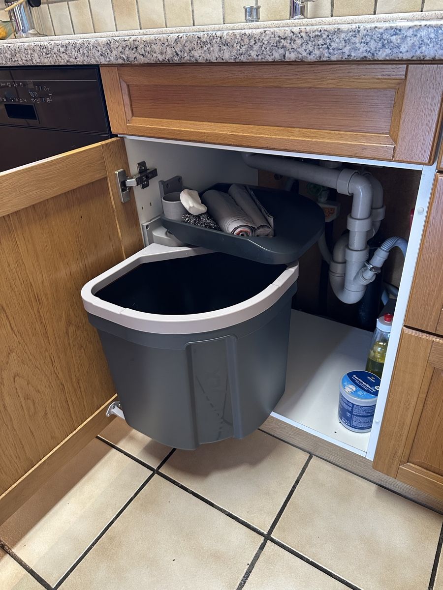 Cucine complete: Gebrauchte Küche mit Geräten, Guter Zustand – Usato da Schafisheim venduto da Minulein 7
