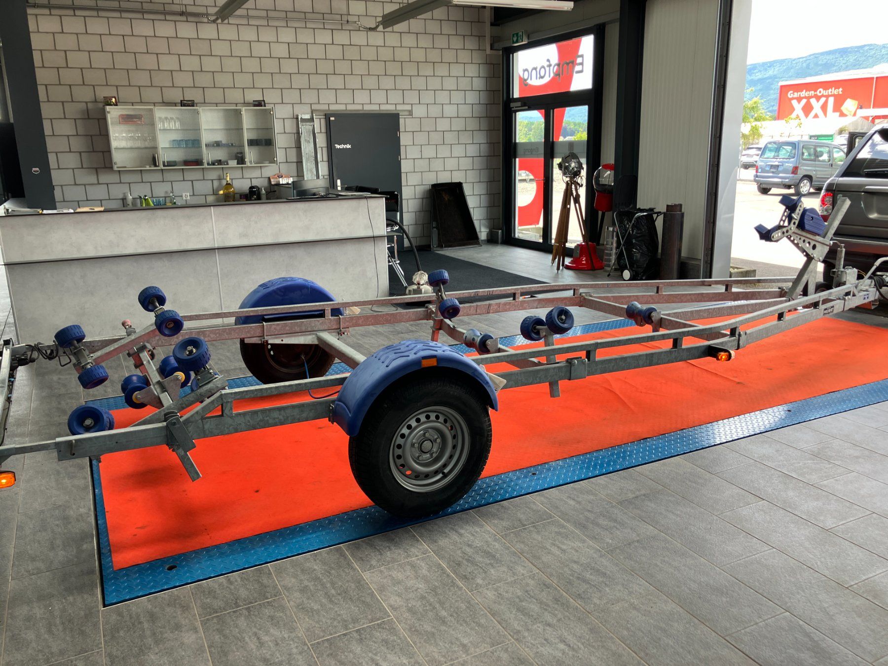 Brenderup Rimorchi: BRENDERUP B1800 Bootsanhänger – Usato da Gampelen venduto da Steuer0 2