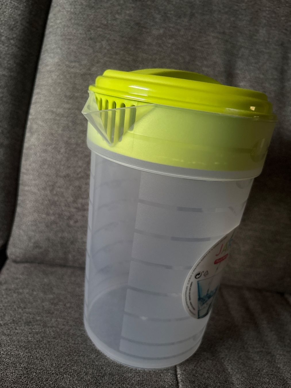 Behälter & Ähnliches: Wasserkrug 2L – Neu und originalverpackt aus Aarwangen von kah_79t5 1