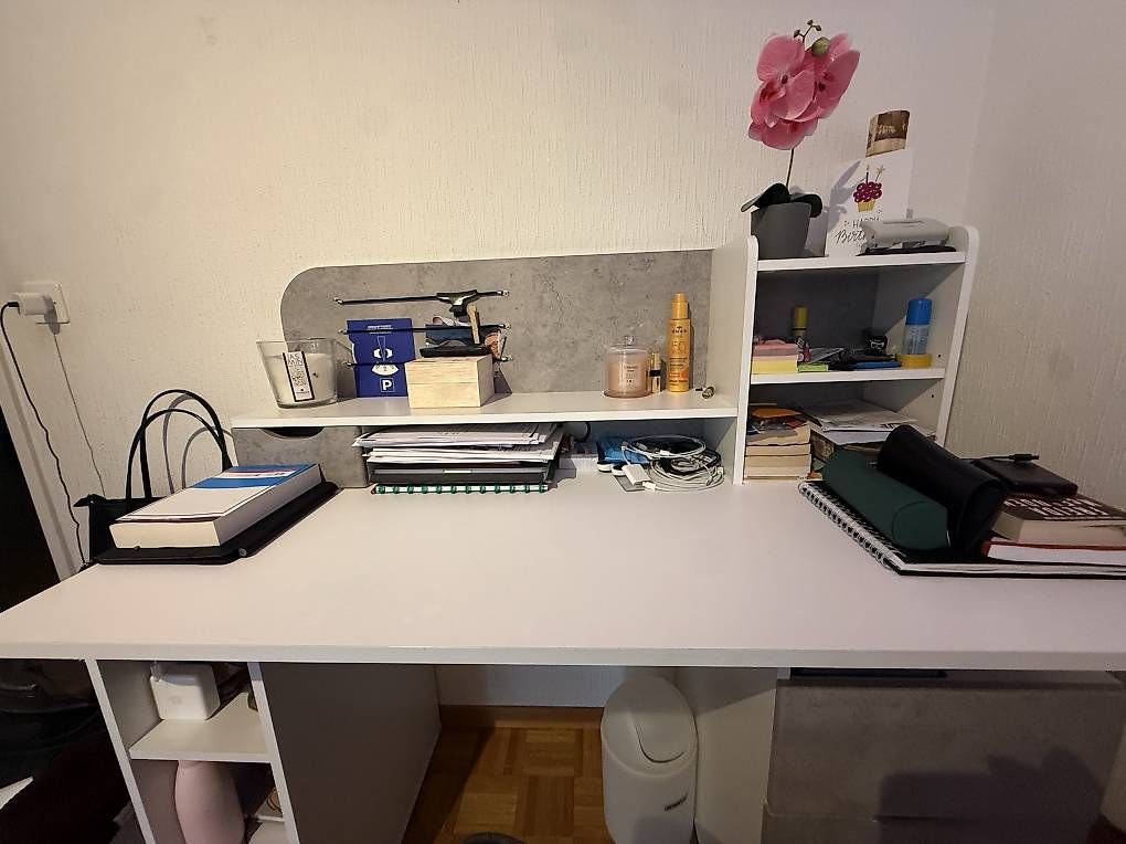 Scrivanie: Bureau très bien équipé  – Usato da Ecublens VD venduto da day_25tx 3