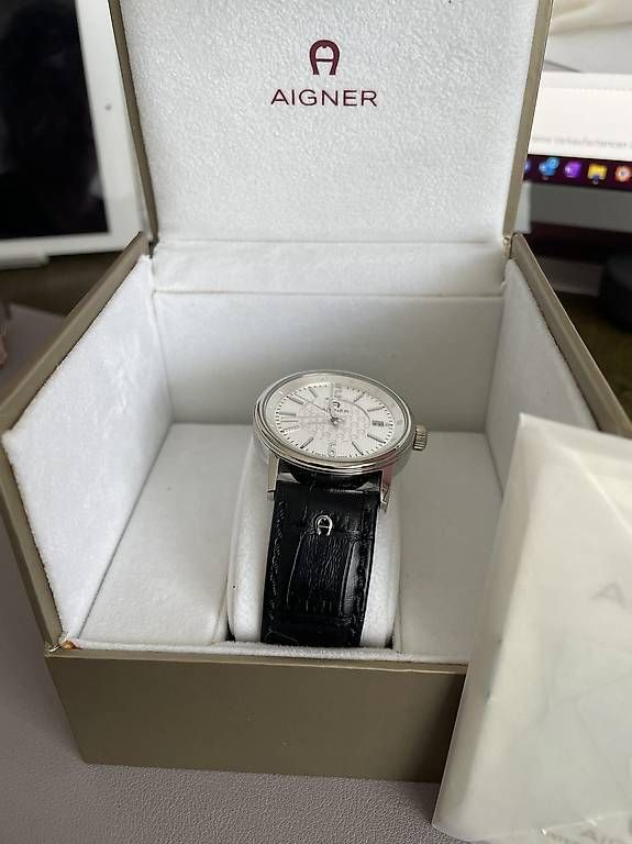 Uhren: Aigner Herrenuhr in der Box – Gebraucht aus Muttenz von einfach-schoen