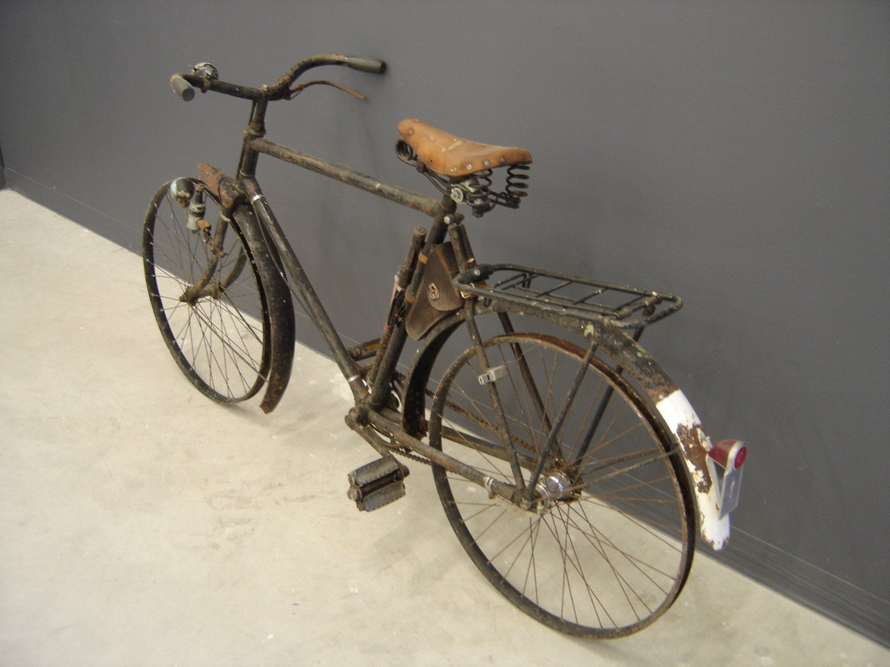 Schweizer Armee Biciclette: Schweizer Militär Armee Velo – Difettoso da Brunnen venduto da haldi82 5