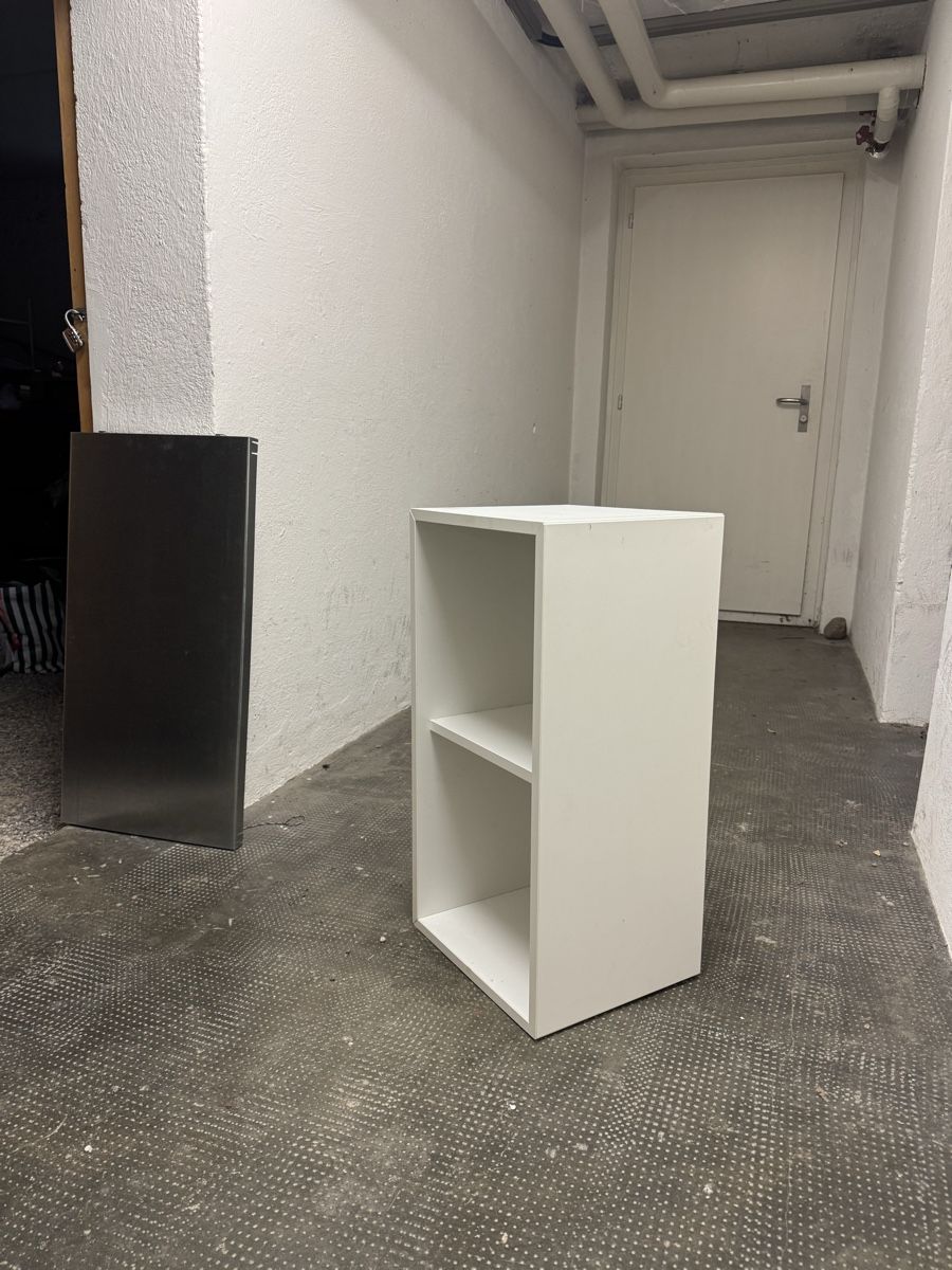 Ikea Scaffali: Ikea Valje Gestell – Usato da Zürich venduto da rxxel 1