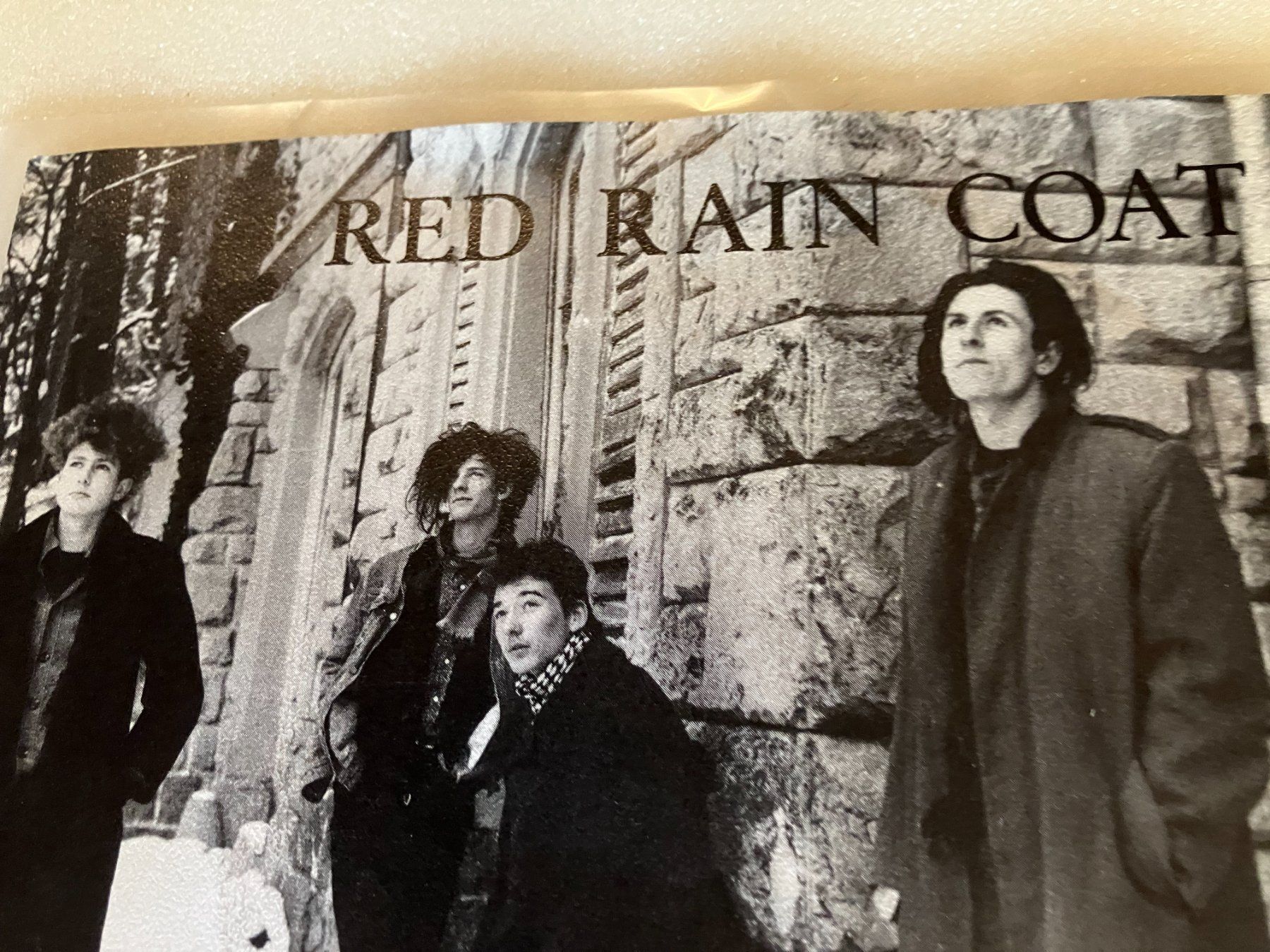 Dischi in vinile: Red Rain Coat – Usato da Aarwangen venduto da Jukebox3 1