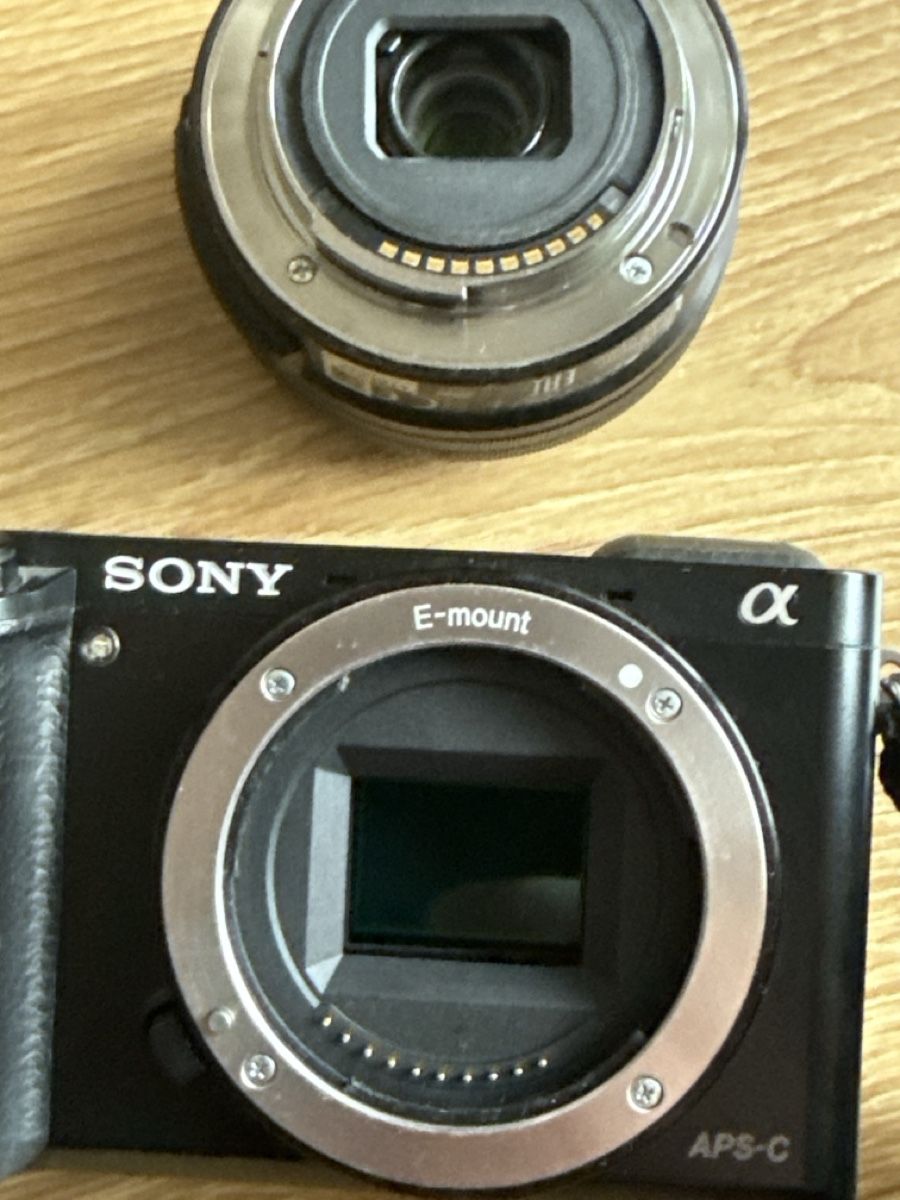 Sony Kamera: Sony Alpha 6000 Kit mit viel Zubehör, 2 Objektiven – Gebraucht aus Zürich von HanBel 3