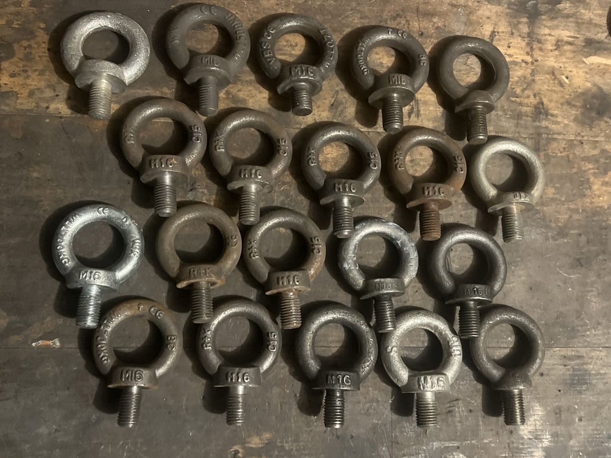 Tutti gli attrezzi: Ringschraube, C15E, M16 – Usato da Burgdorf venduto da krengseli