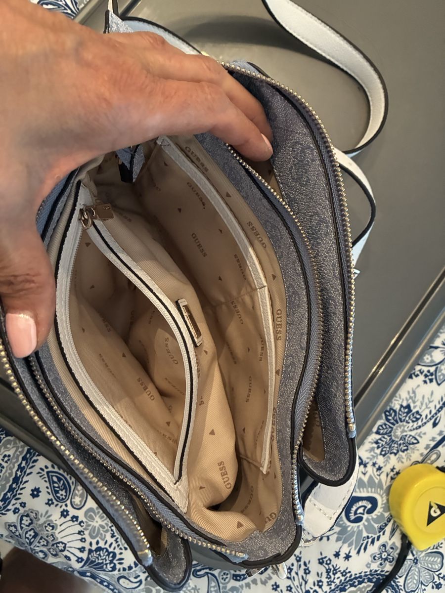 Guess Borse da donna: Sac guess bleu neuf – Nuovo (secondo la descrizione) da Brent venduto da miloune 3