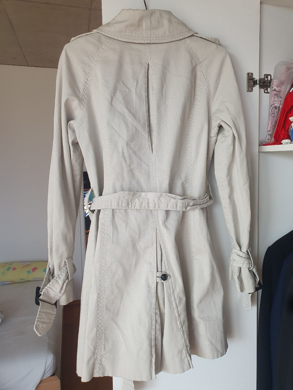 Zara Cappotti: Zara Trenchcoat Gr. M – Usato da Villars-sur-Glâne venduto da richardette 1