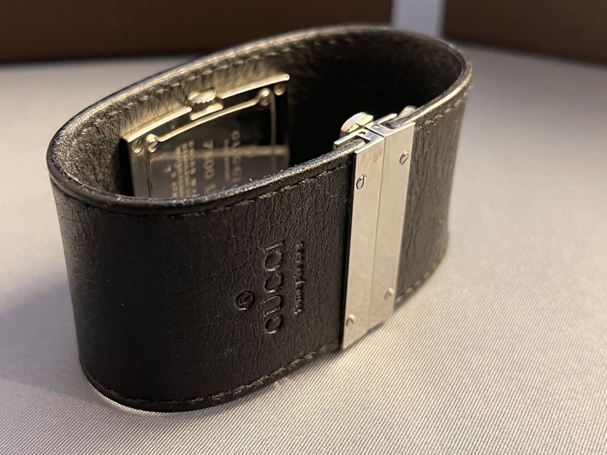 Gucci Montres: Gucci Bangle – D'occasion à Nyon par GenevaLuxuryWatches 5