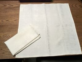 2 Servietten / Tischdeckeli