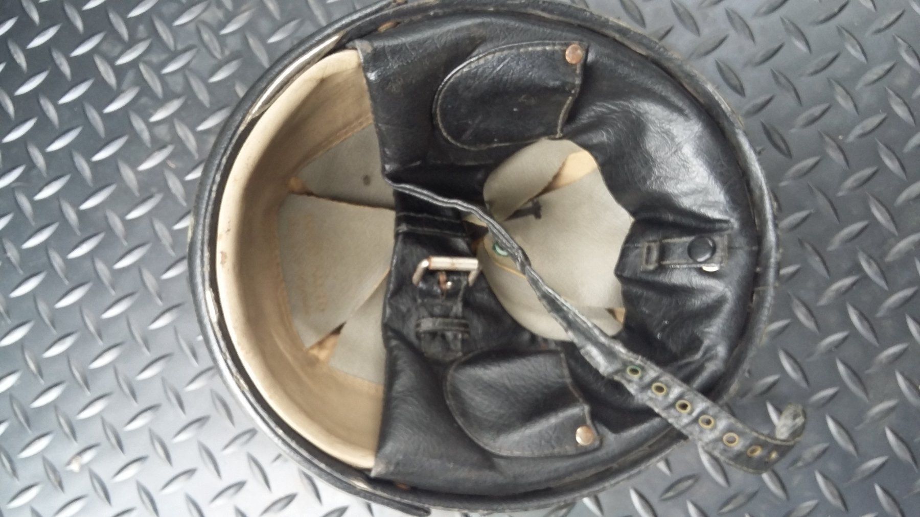 Abiti antichi: 2 x Oldtimer Motorradhelm Motorrad Helm – Usato da Dulliken venduto da Classiclerch4657 2